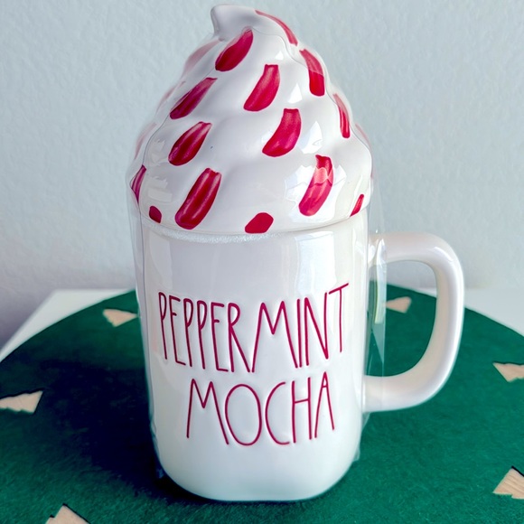 ❗️RAE DUNN PEPPERMINT MOCHA COFFEE HOLIDAY FARMHOUSE MUG X WHIPPED CREAM TOPPER - Picture 5 of 5